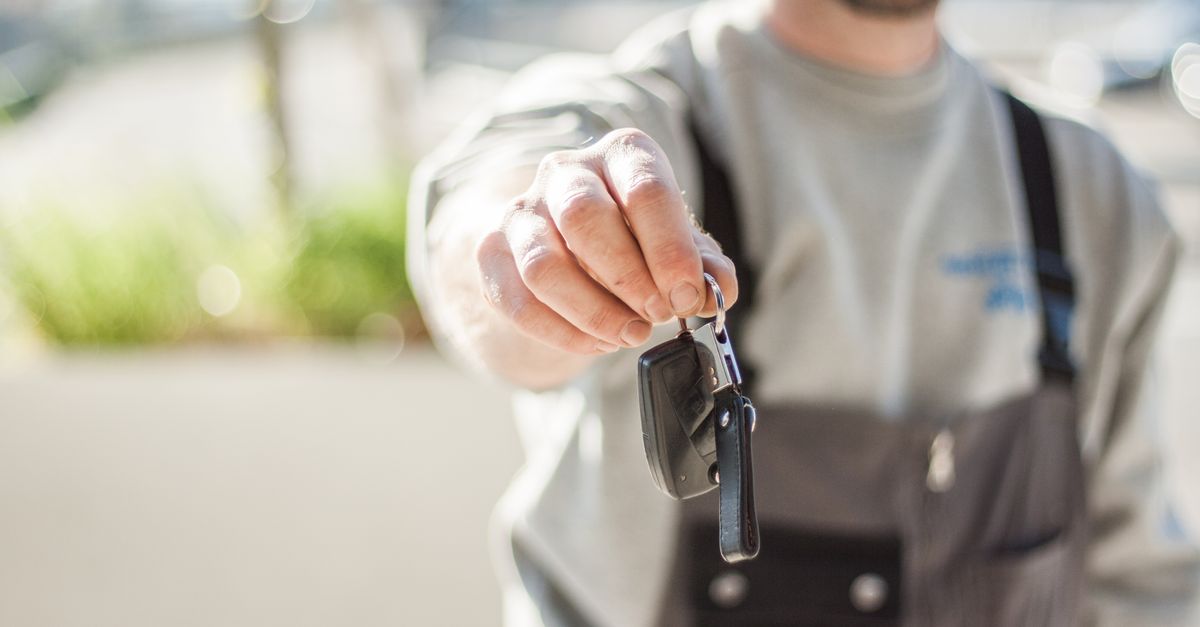 Car Key Replacement in Queens: Cost and How to Skip the Dealer — Roy Locksmiths