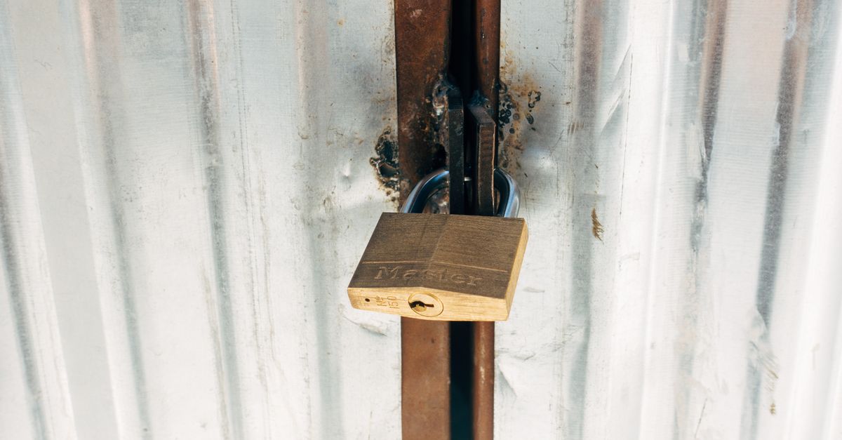 How Fast Can a Locksmith Arrive at Your Location in Queens? — Roy Locksmiths