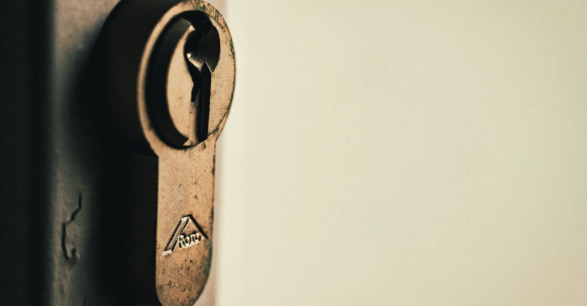 Deadbolt Installation — Roy Locksmiths